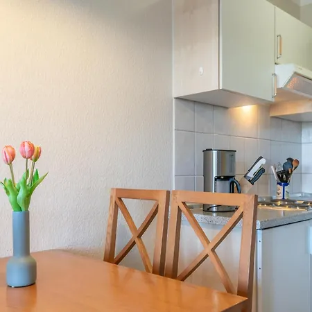 Gemuetliche Mit Balkon Und Badewanne In Sellin (Rugen)